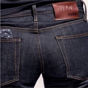 JEAN SHOP ICONIC WOMANS SKINNY LOW RISE FAMOUS JEAN SIZE 26